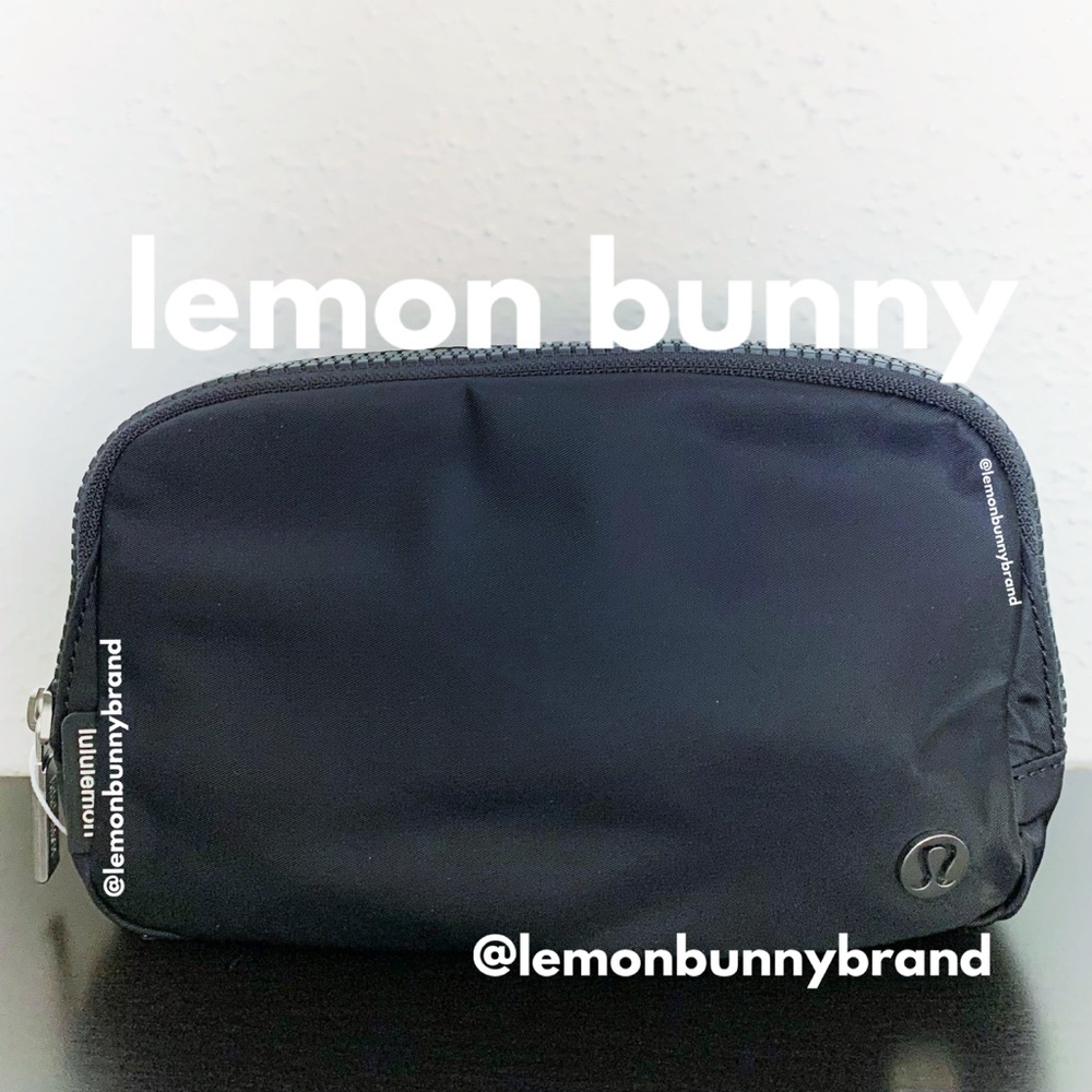 lululemon Everywhere Belt Bag *Extended Strap Black with Silver Zipper New NWT